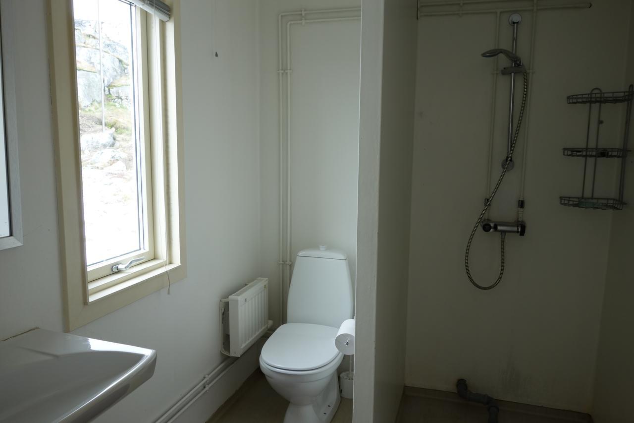 Vandrehuset 4 Nuuk Esterno foto